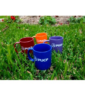 Taza de colores PUCP